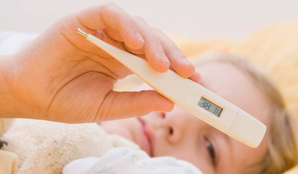 Как сбить высокую температуру у ребенка