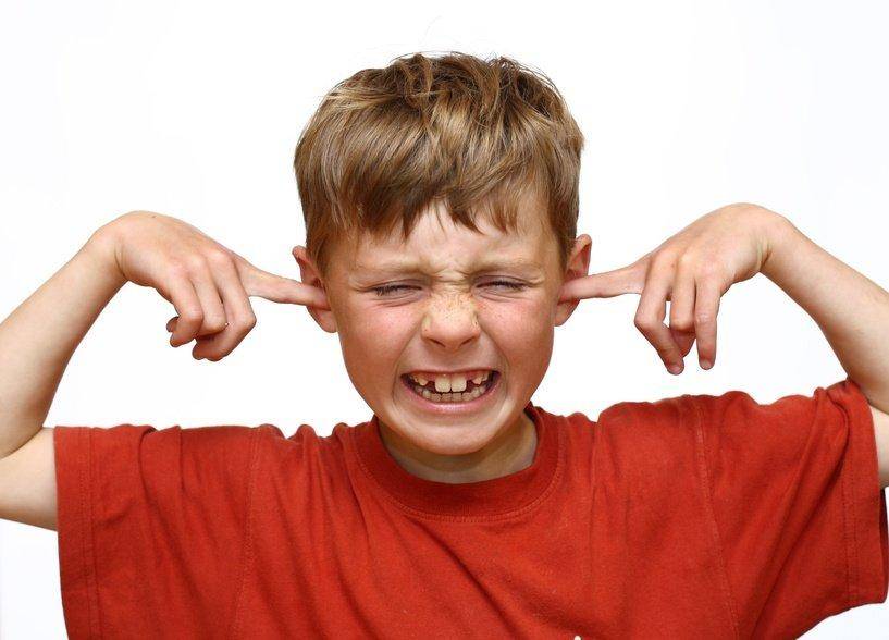 Ребенок боится громких звуков в 2,4 года, 6,7 лет — почему и что делать? — психологический центр инсайт