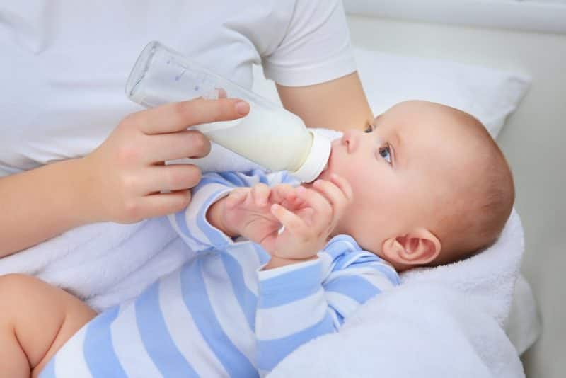 Хватает ли грудного молока ребенку