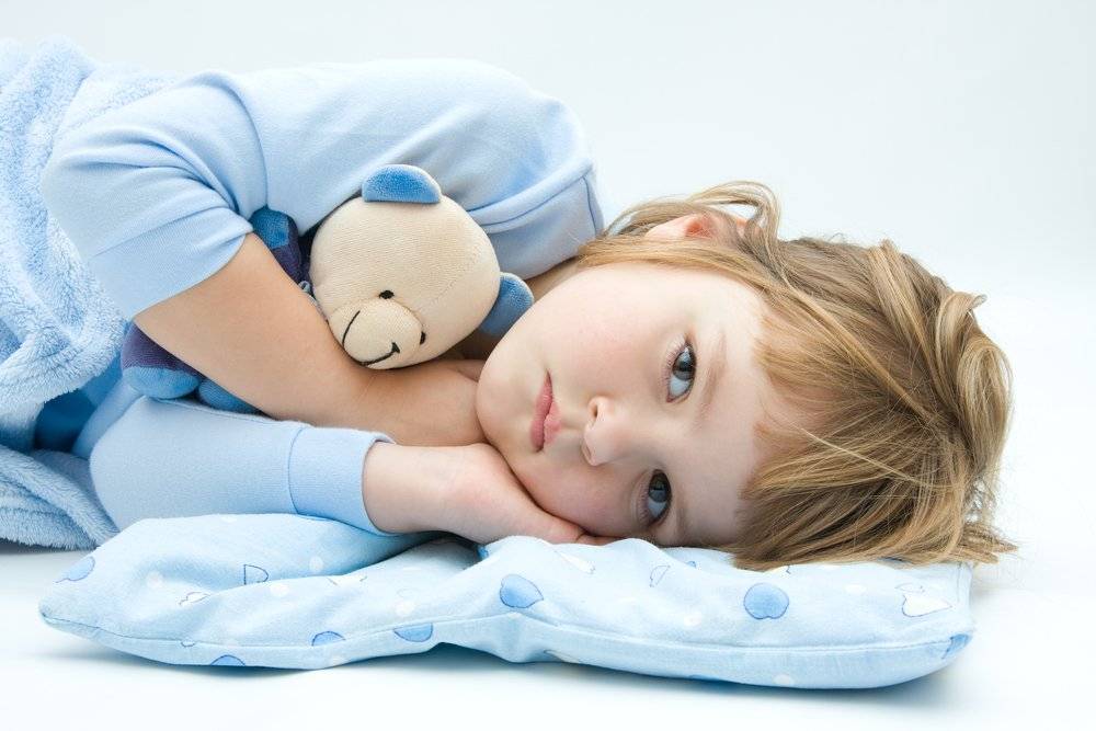Ребенок не спит в детском саду: в чем причина и что делать родителям