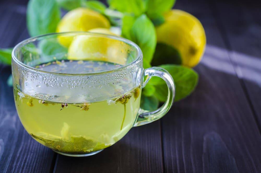 Можно ли пить чай беременным: зеленый, с мятой, чабрецом, лимоном, каркаде, мелиссой