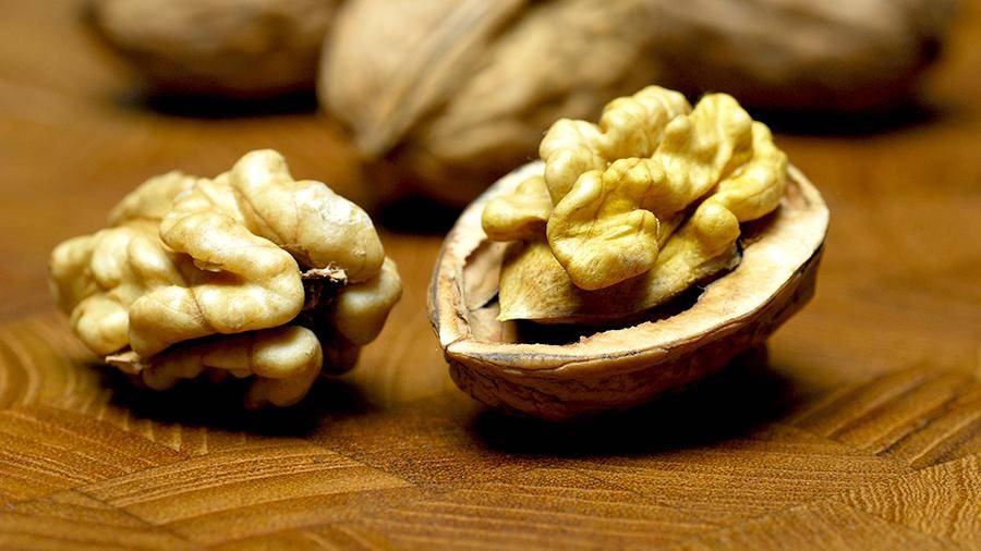 Можно ли есть кедровые орехи во время беременности? польза и вред, противопоказания и правила употребления