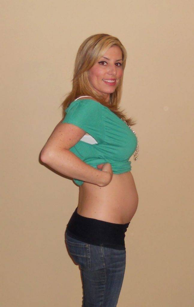 Мама и ее малыш на 16 неделе беременности