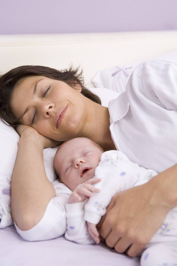 Как быстро уложить ребенка спать без грудного кормления