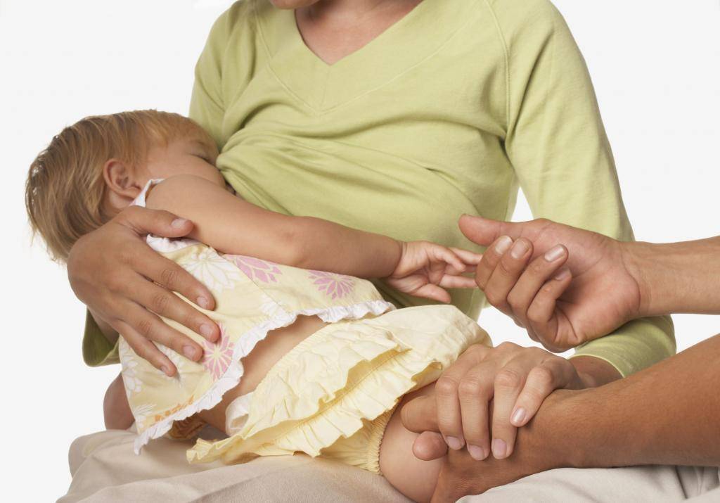 Почему кормление грудью важно для младенца. уникальный состав женского молока