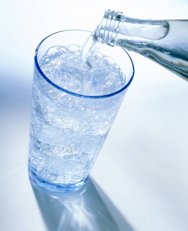 Можно ли пить газированную воду при беременности?