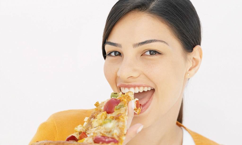 Можно ли пиццу при грудном вскармливании и насколько она вредна?