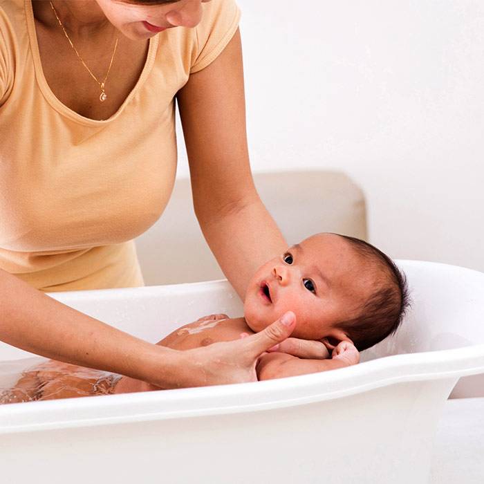 Утренний туалет новорожденного: алгоритм проведения и как ежедневно ухаживать