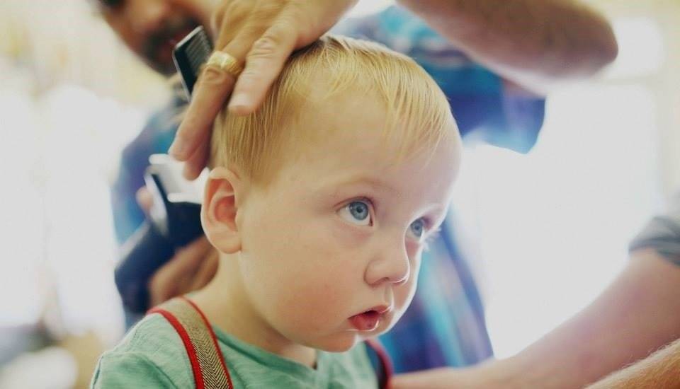 Е. комаровский - нужно ли стричь ребенка в год налысо, зачем подстригают