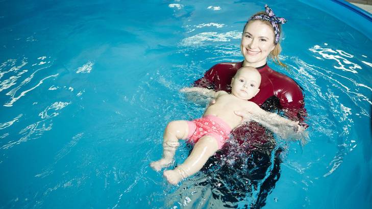 Лучшие курсы грудничкового плавания в москве: адреса бассейнов, цены