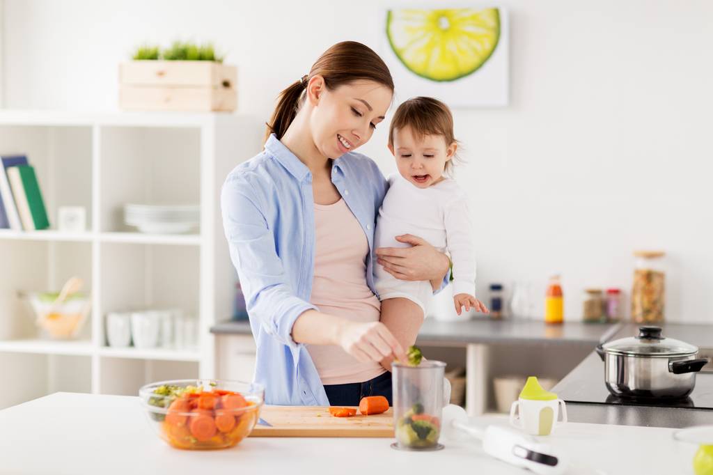 Мама для мам: детское питание: готовить самой или покупать?