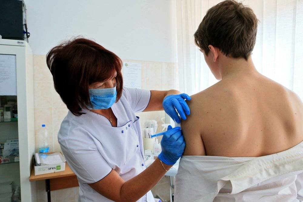 Вакцинация против гриппа ребёнка и взрослого: сезон 2020-2021. прививка от гриппа в москве: цены и поликлиники.