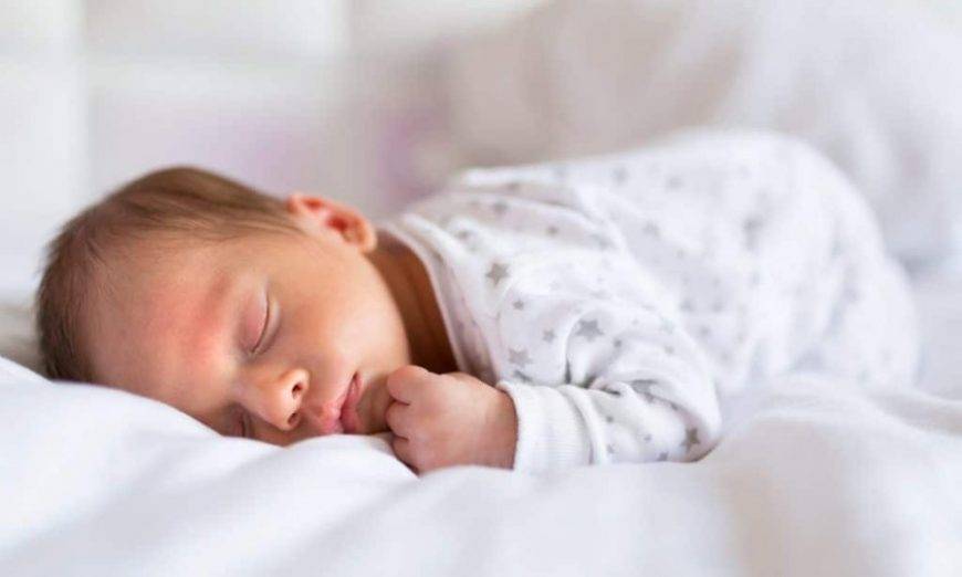 Что такое позиционер для сна новорожденного и зачем он нужен