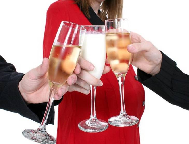 Можно ли пить шампанское беременным. когда есть реальная опасность? - spuzom.com
