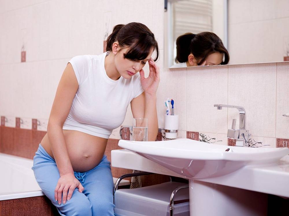 Может ли быть понос быть признаком беременности на ранних сроках