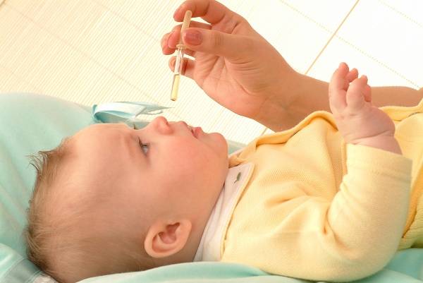 Сопли у ребенка - как быстро вылечить и когда вызывать врача - мамэксперт