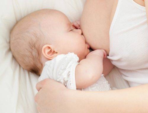 Ребенок царапается во время кормления - грудное вскармливание - страна мам