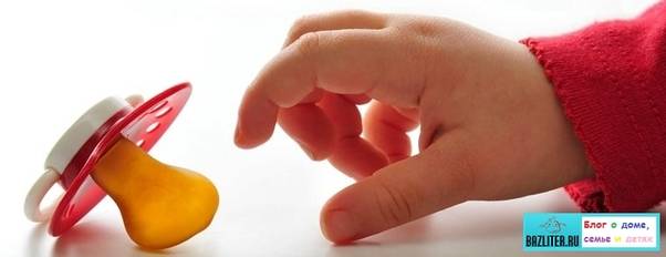 Как отучить ребенка сосать пальцы
