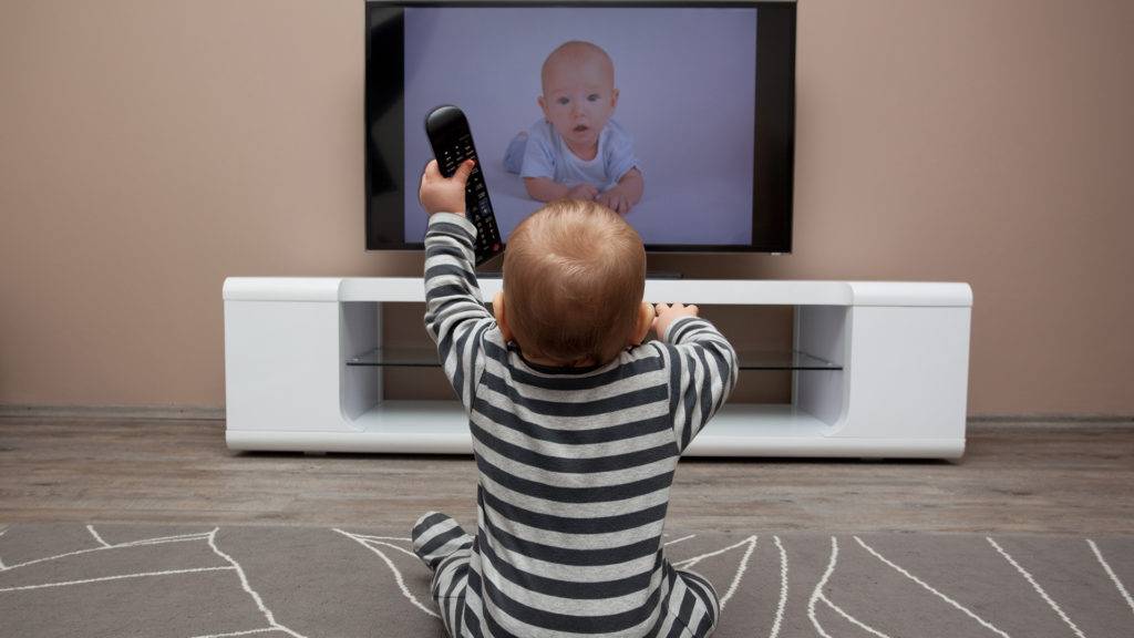 Просмотр телевизора для ребенка: польза или вред? | дети и родители | wellness blog
