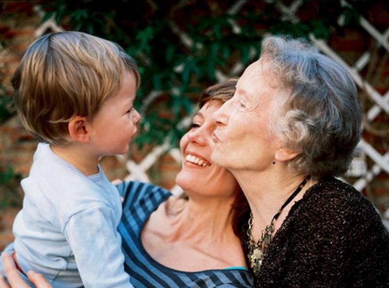 Младенец и бабушки: конфликты поколений. наш ребенок.