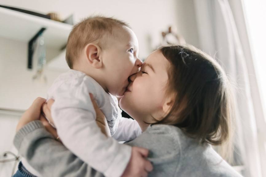 Советы психолога: что делать с детской ревностью, если рождается второй ребенок