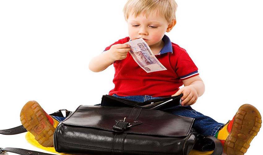 Ребенок ворует деньги у родителей - что делать?