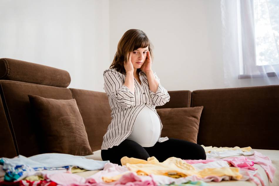 Головные боли при беременности во втором триместре: причины, диагностика и лечение | ким