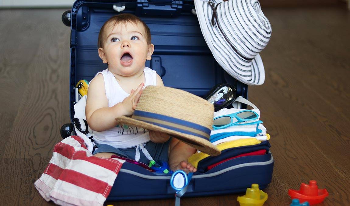 Что взять в самолет для ребенка: советы путешественникам с детьми