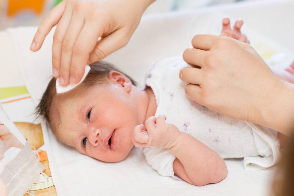 Уход за кожей новорожденного — основные правила