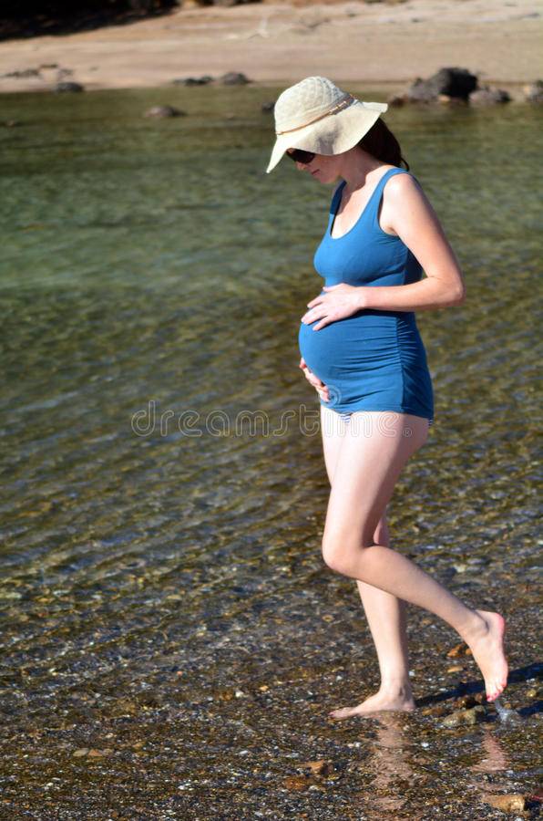 Отдых на море во время беременности