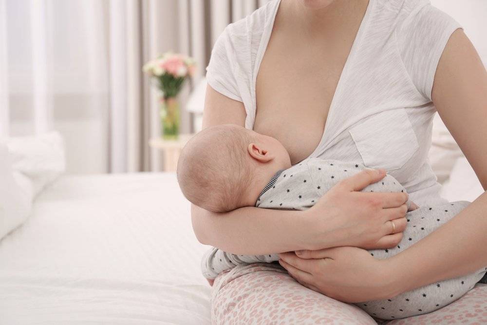 Беременность при грудном вскармливании - причины наступления и контрацепция