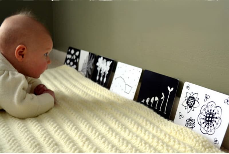 Зрение у новорожденных с первых дней жизни — таблица