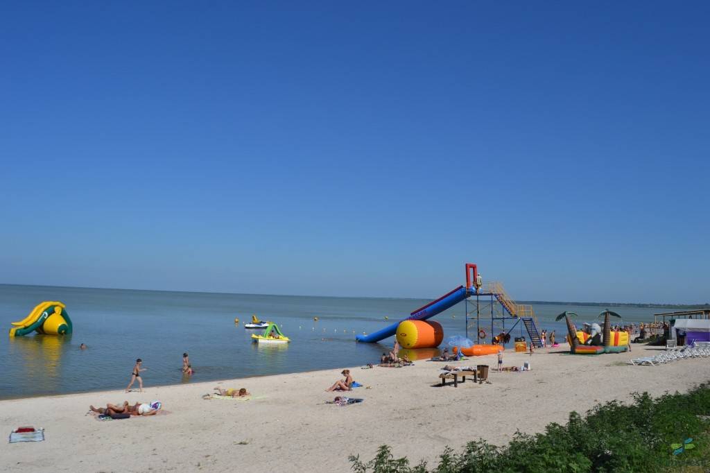 Отдых на азовском море в крыму с ребенком - лучшие места